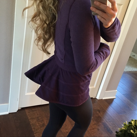 Lululemon Ruffled Up Pullover - Picture 1 of 4